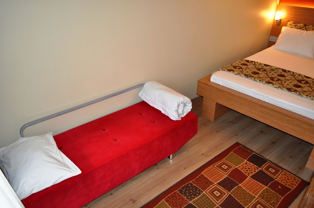 Antique Hostel 14/50