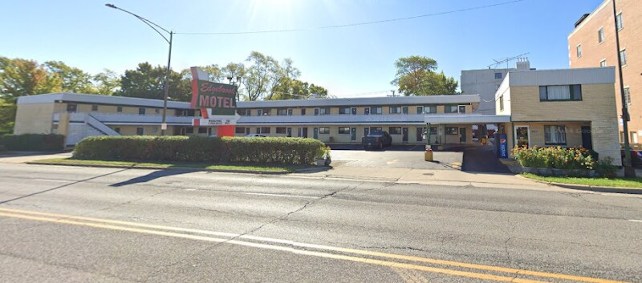 Motel Edgebrook Chicago North Shore by Oyo 14/14