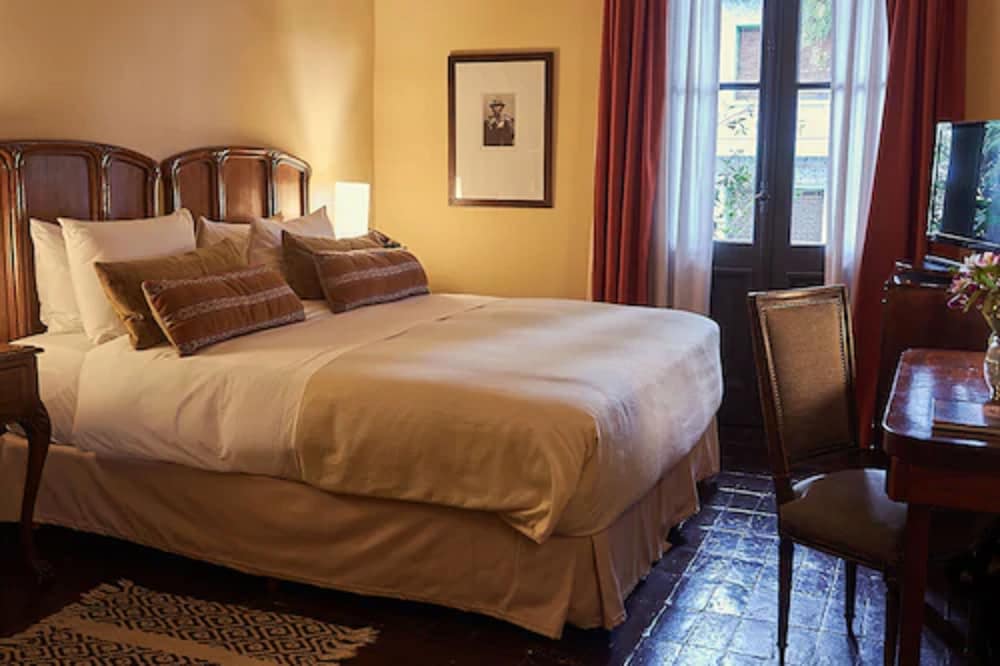Bourbon Exclusive Jardin Escondido By Coppola 18/50
