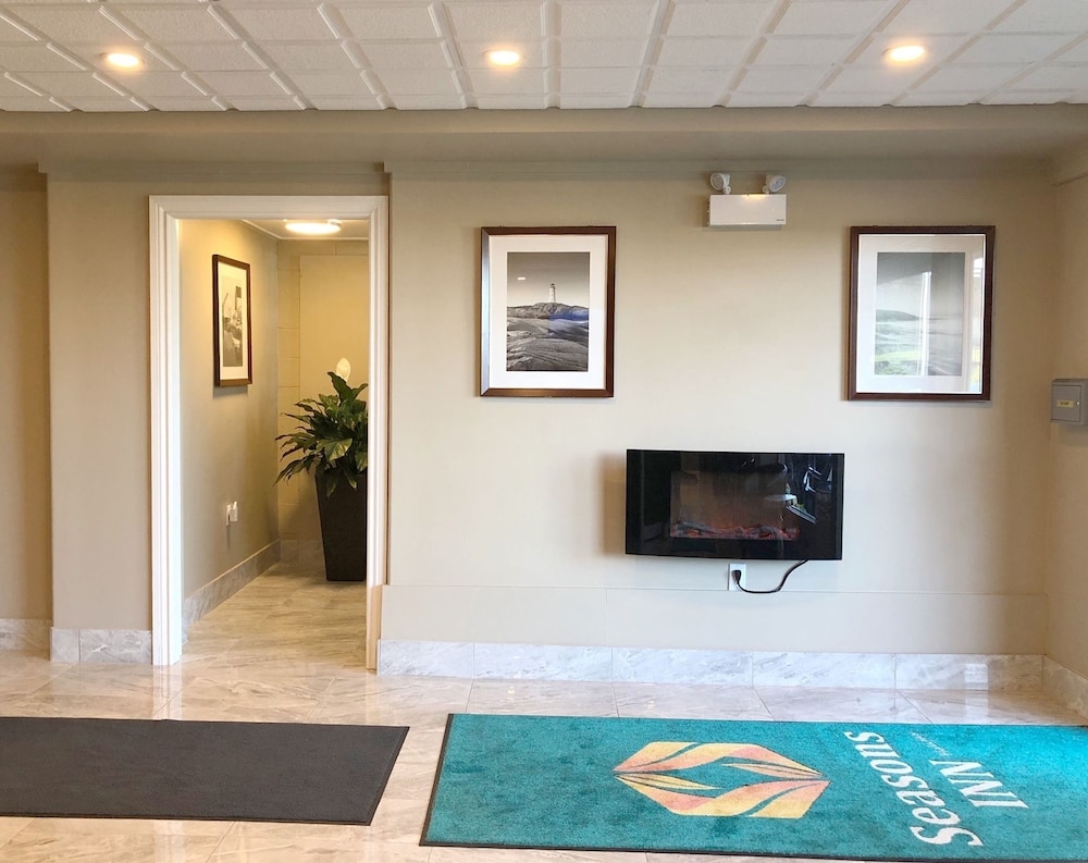 Seasons Inn Halifax 5/17