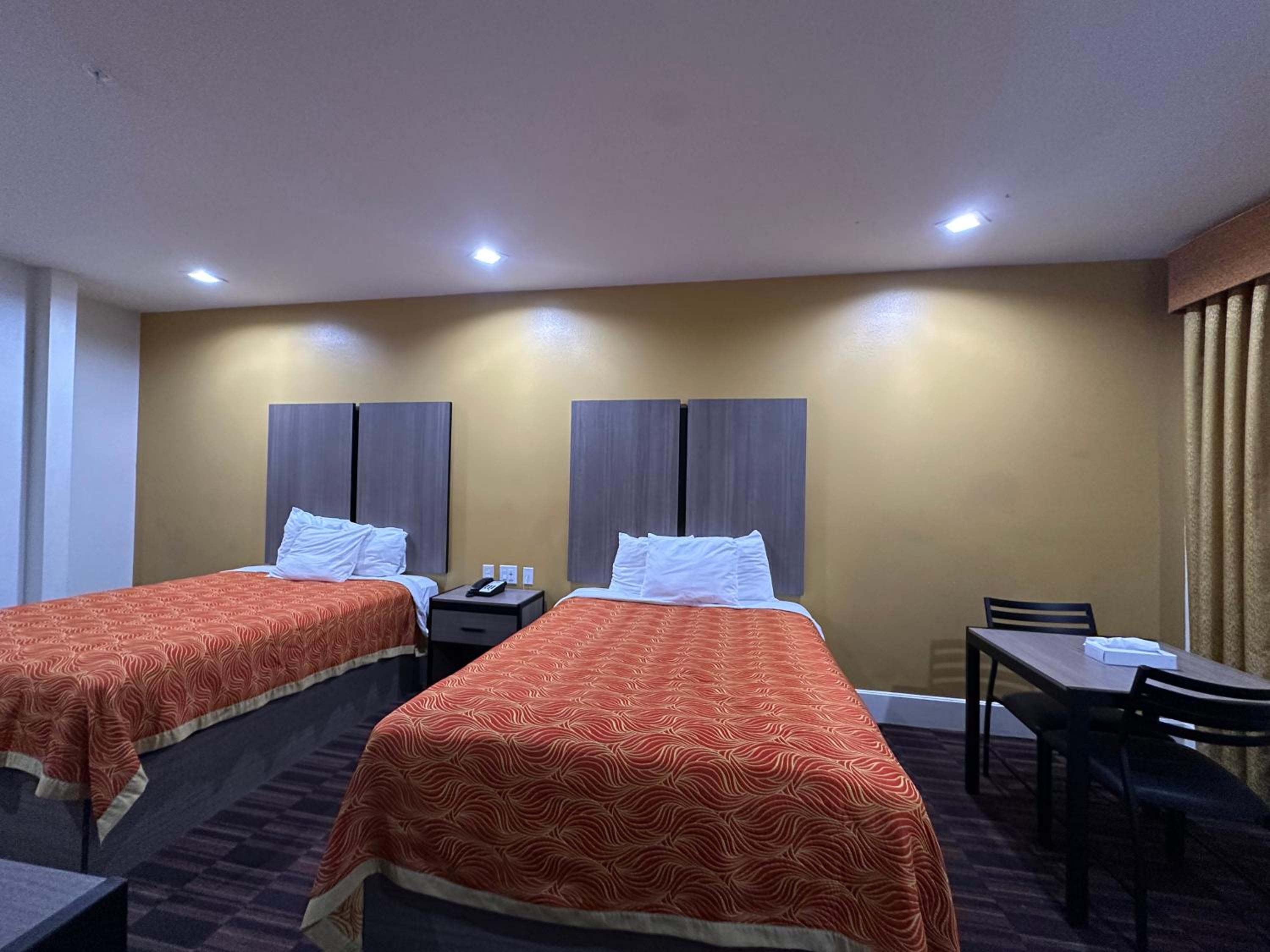 Scottish Inn And Suites 26/53