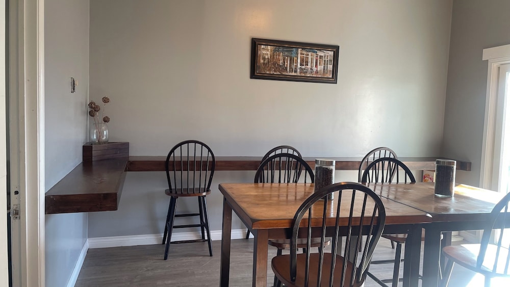 Lincoln Inn Fredericton 44/58