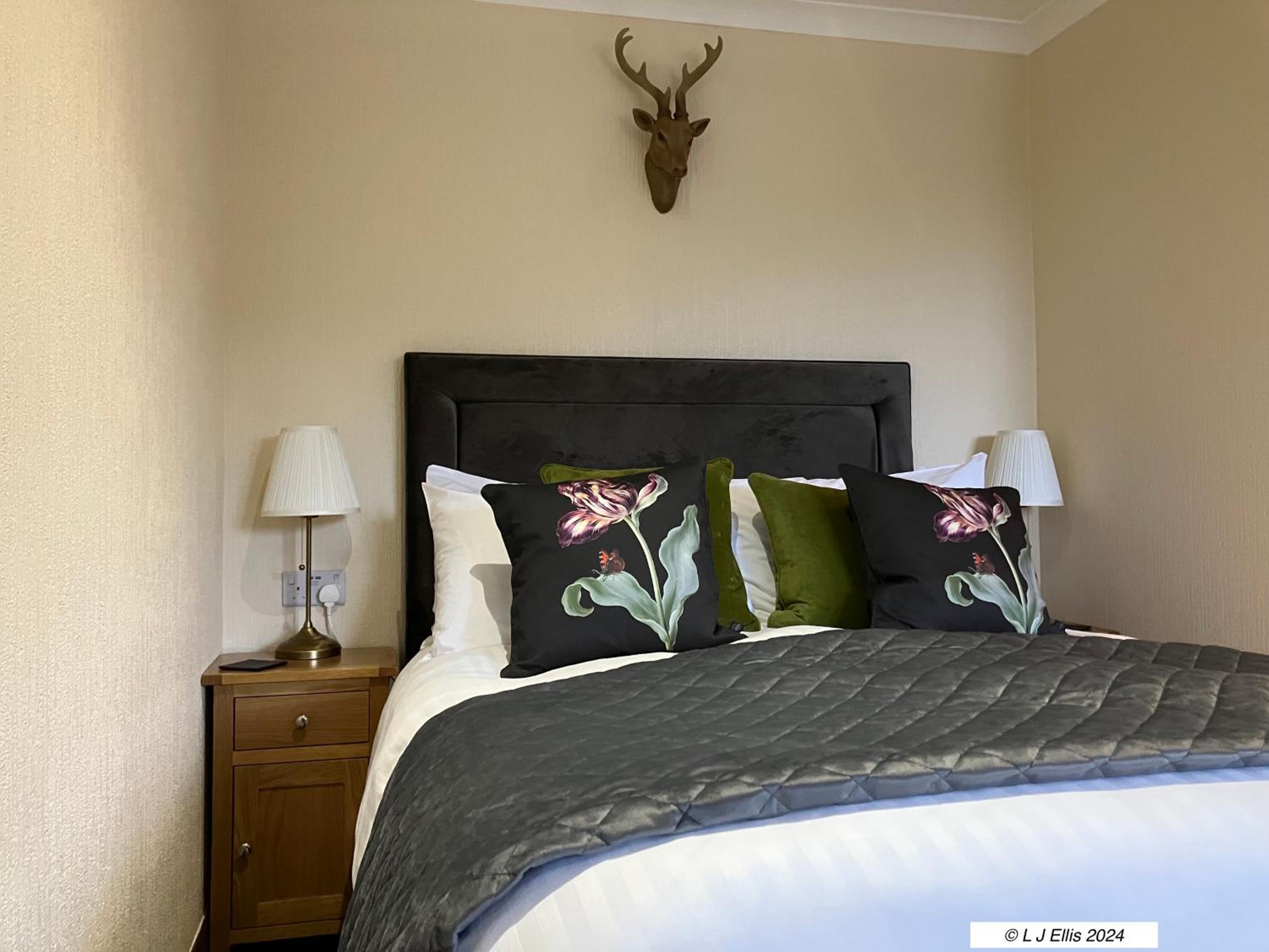 Double Bed, Loch View