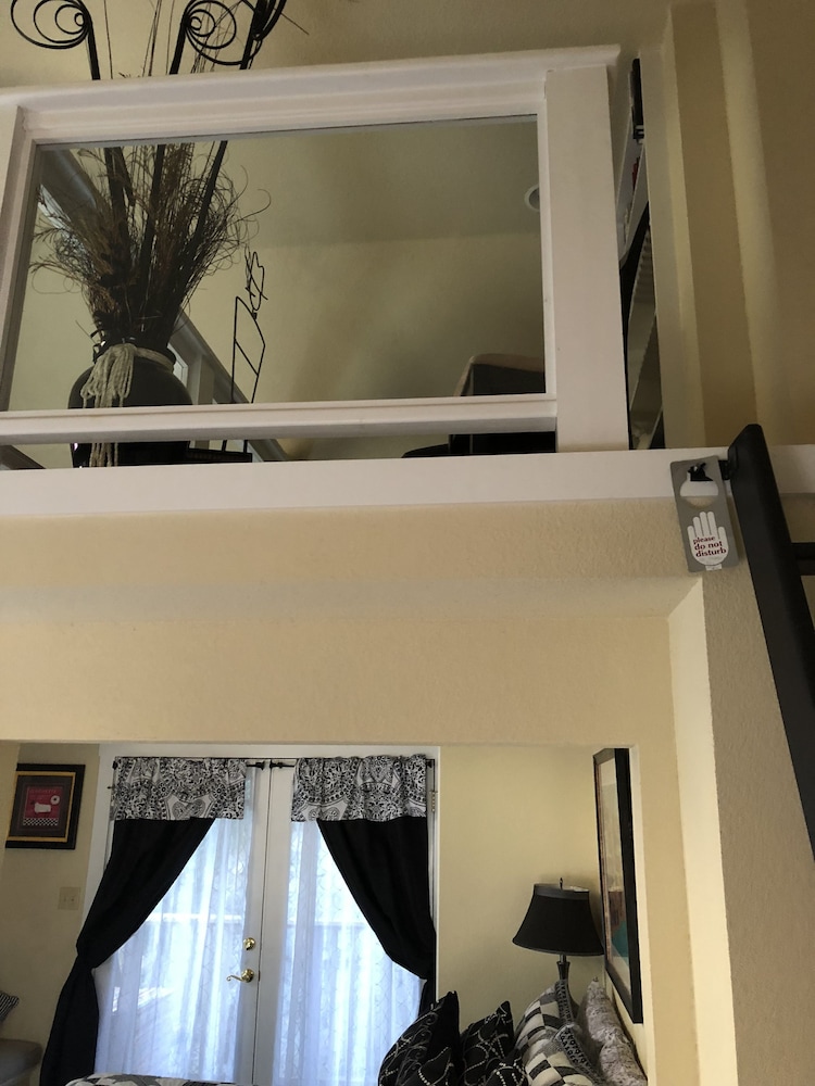 All Seasons Inn Eureka Springs 7/50