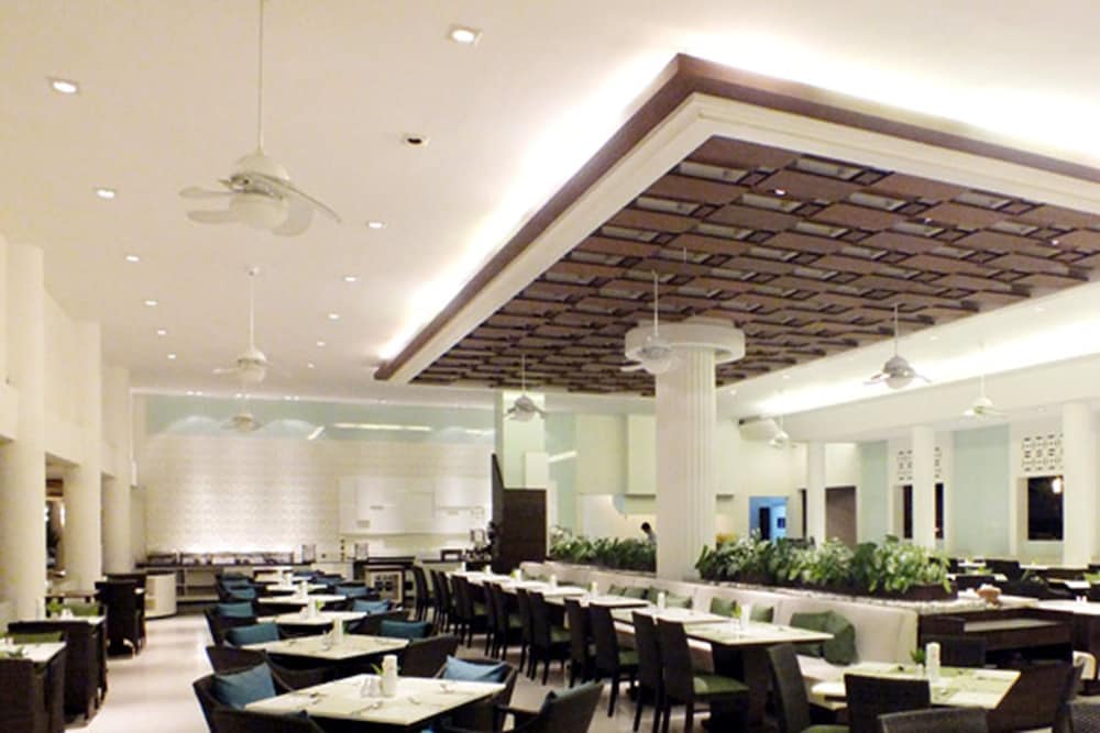 The Cha Am Methavalai Hotel 52/65