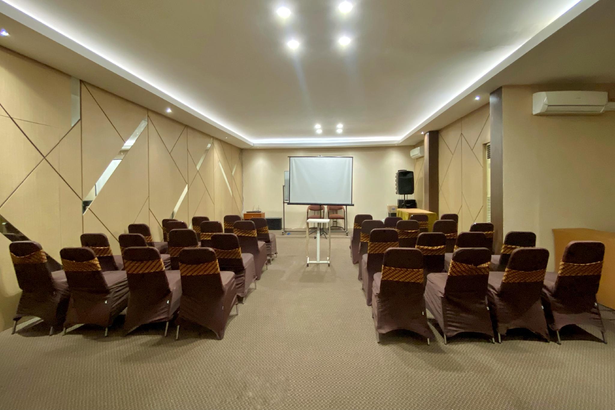 Hotel Plaza Semarang 18/24