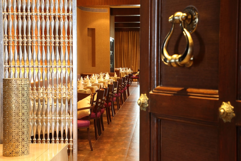 Fortune Select SG Highway, Ahmedabad - Member ITC Hotels Group 29/39