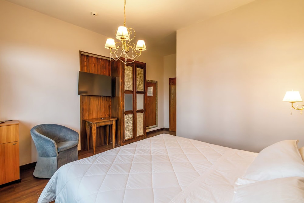 Villa Lecchi 12/50