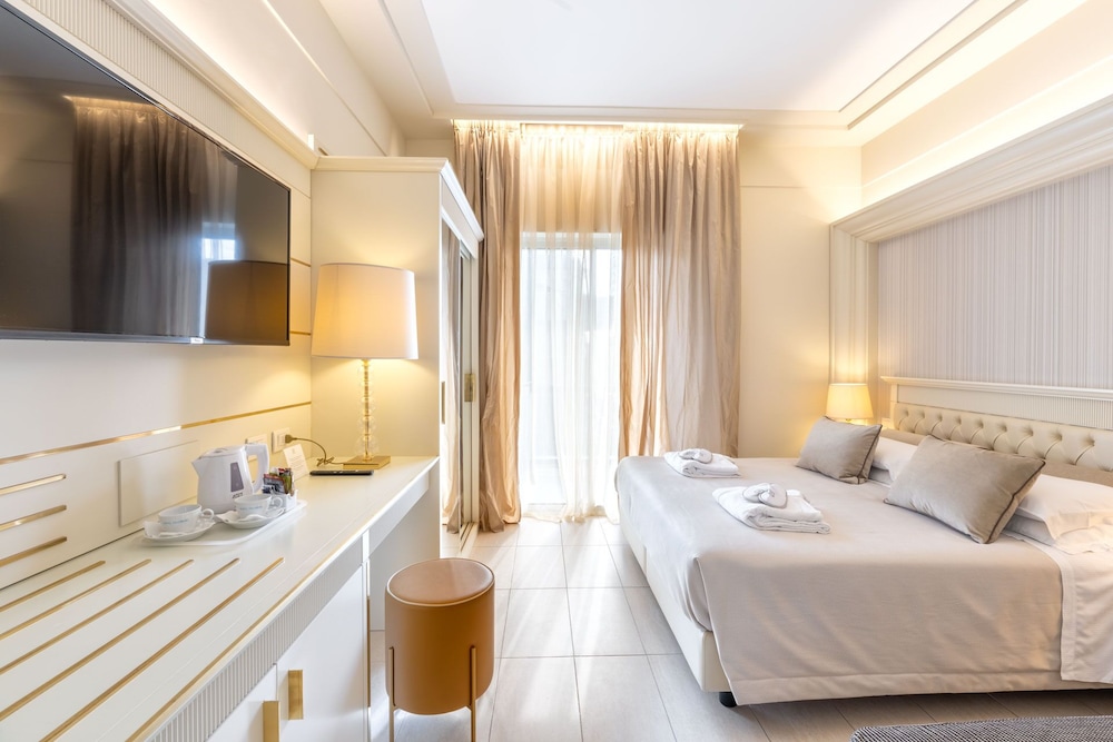 Hotel Feldberg Riccione 14/50