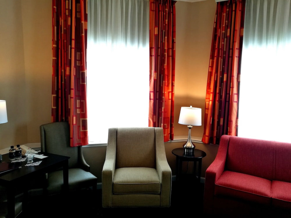 The Wilshire Grand Hotel 48/70