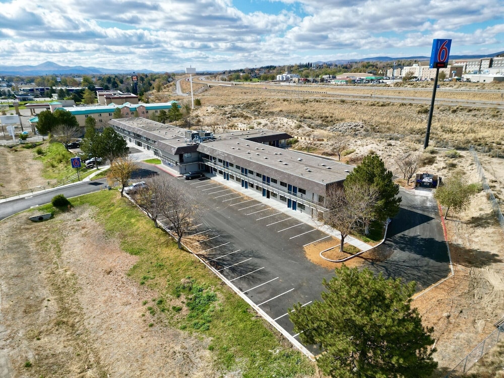 Motel6 Elko, NV 44/50