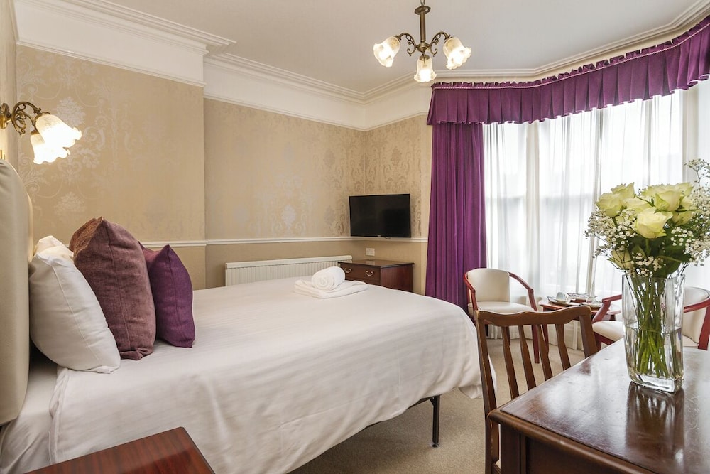 Lincoln House Hotel 30/67