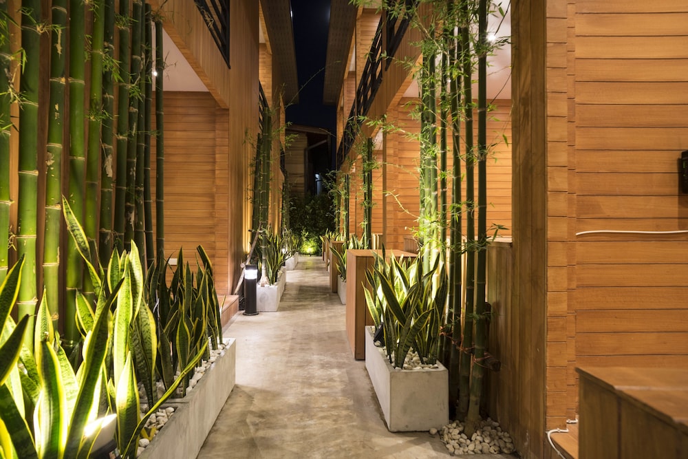 The M Pool Villas Bangkok - Bts Ekkamai 23/26