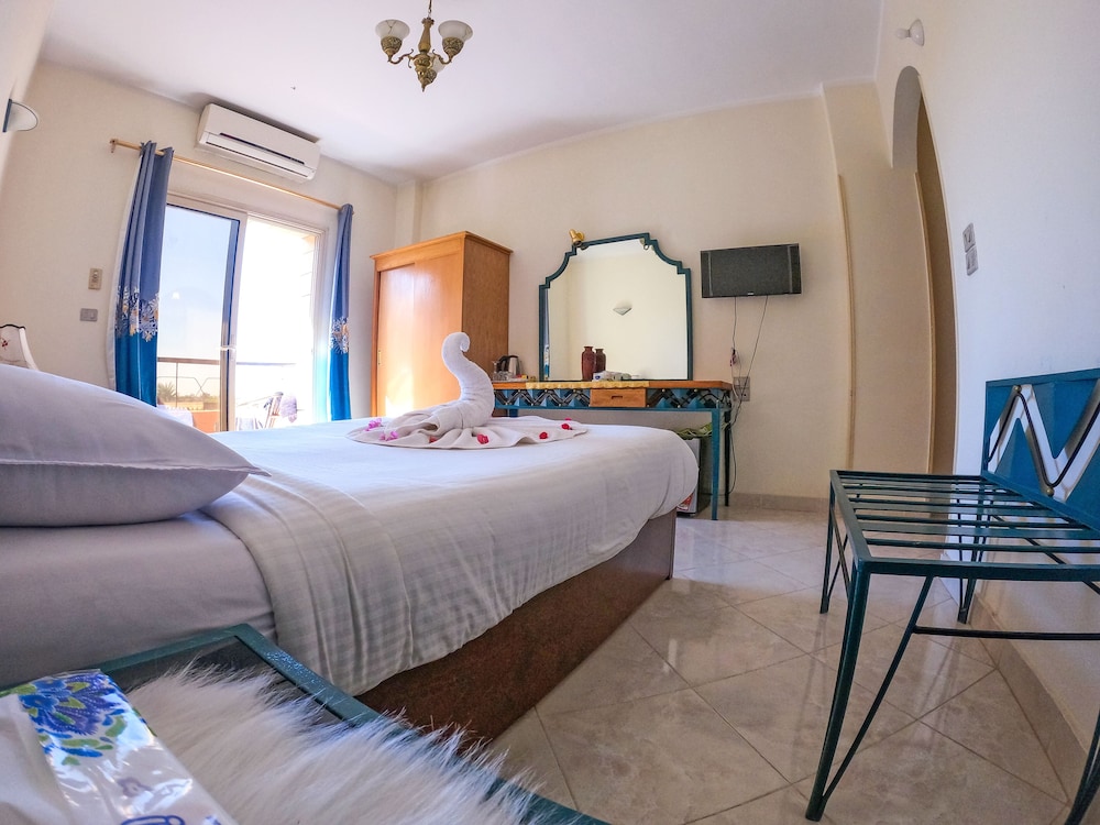 Memnon Hotel Luxor 14/50