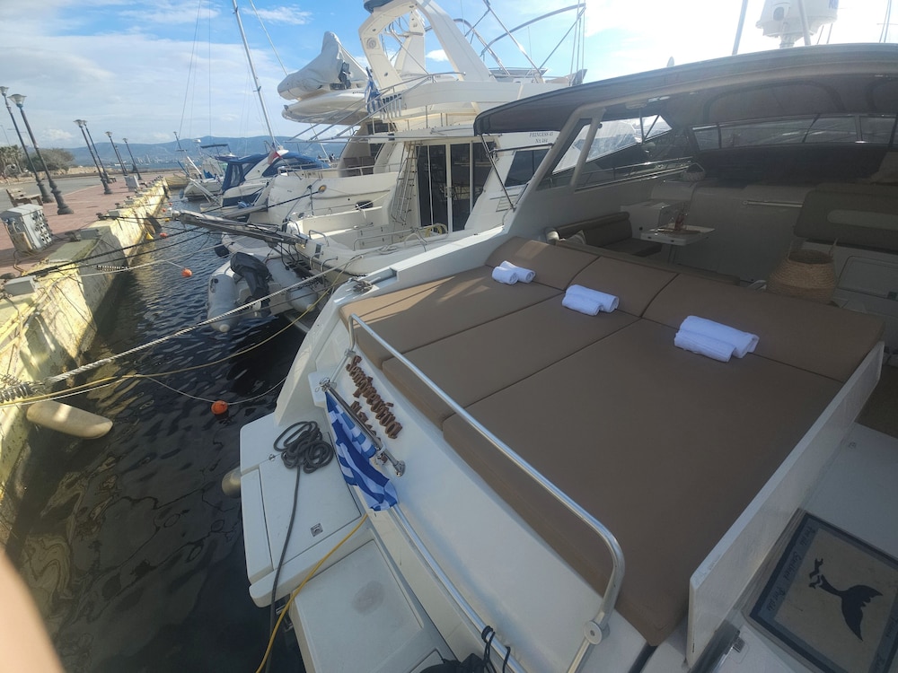 Poseidon Apartments & Villas by the Sea 31/54