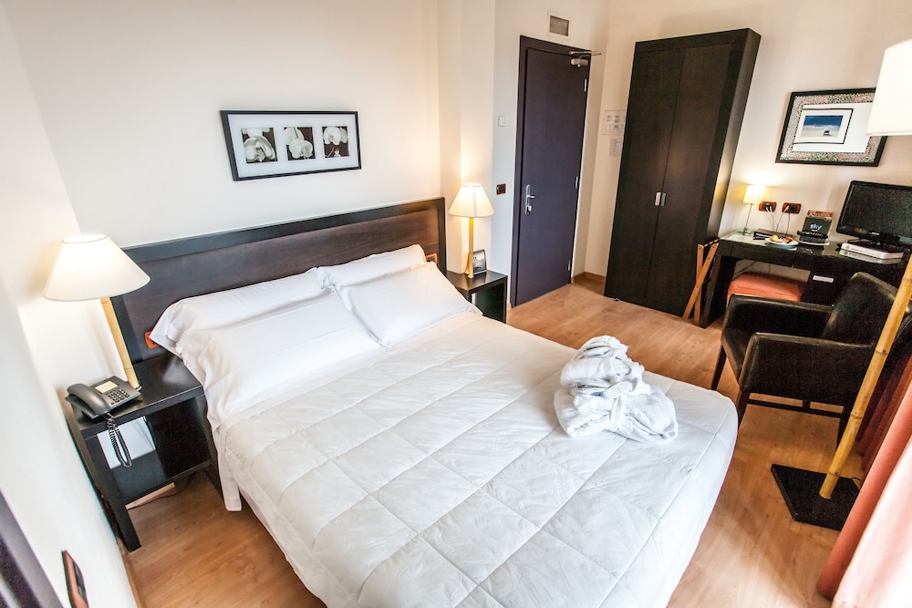 Mosaico Hotel 5/51