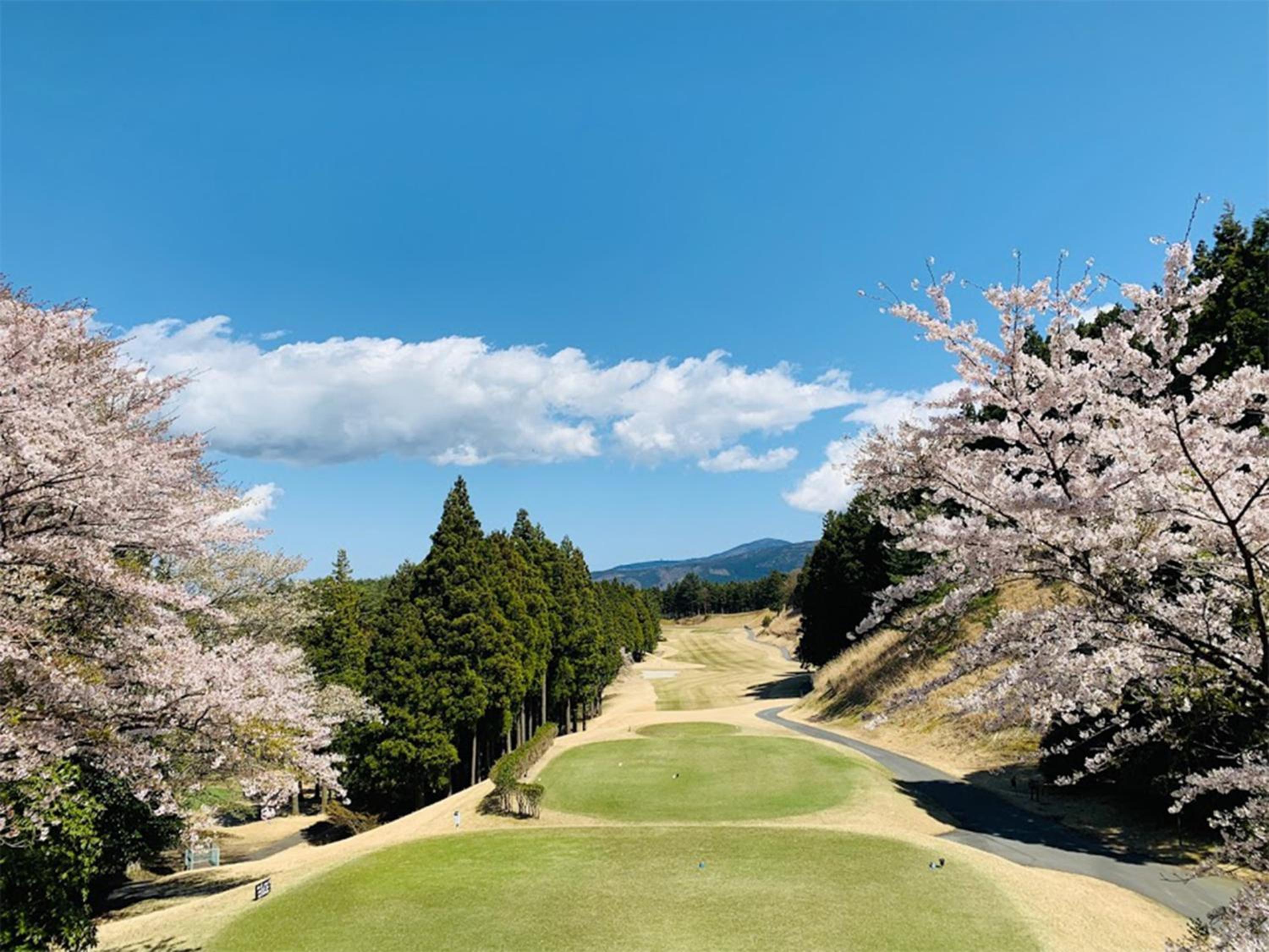 Yugashima Golf Club & Hotel Toen 47/50