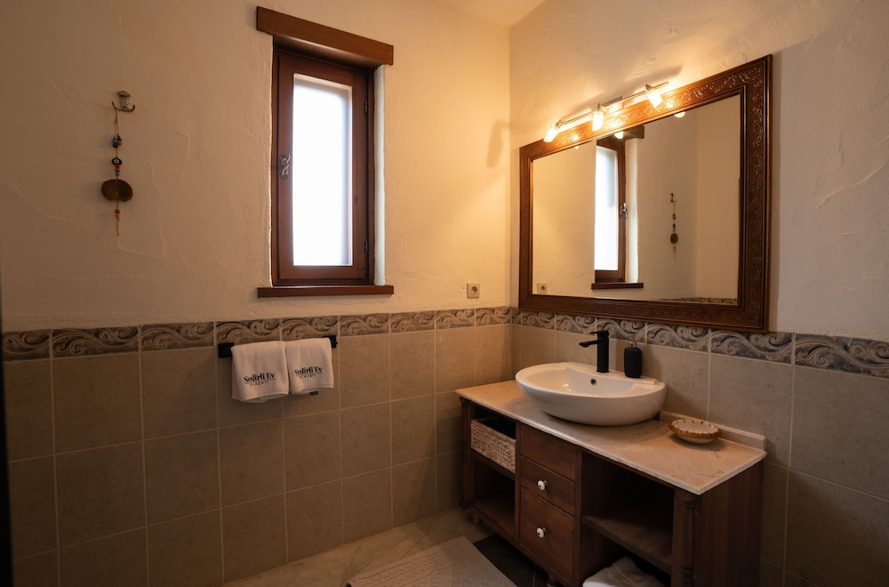 Sedirli Ev Alacati 46/50