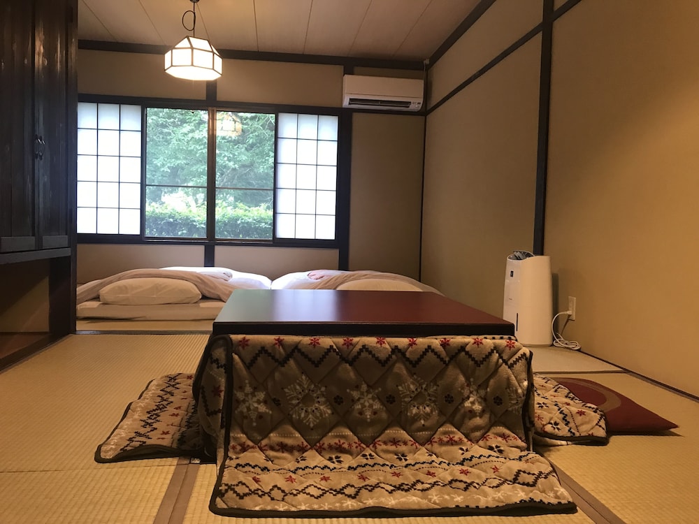 JAPANESE, PRIVATE BATHROOM, TATAMI