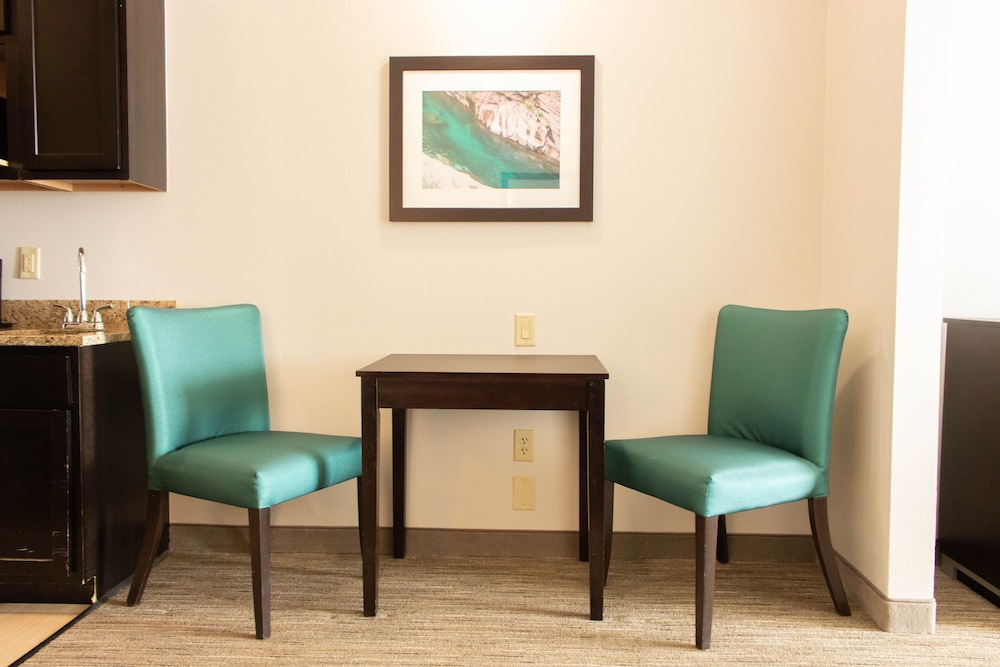 Holiday Inn Express Suites Temple Medical Center Area 37/40
