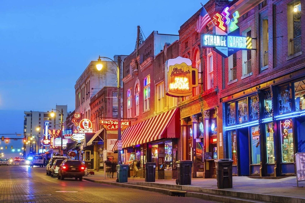 Hu Hotel Memphis 2/50