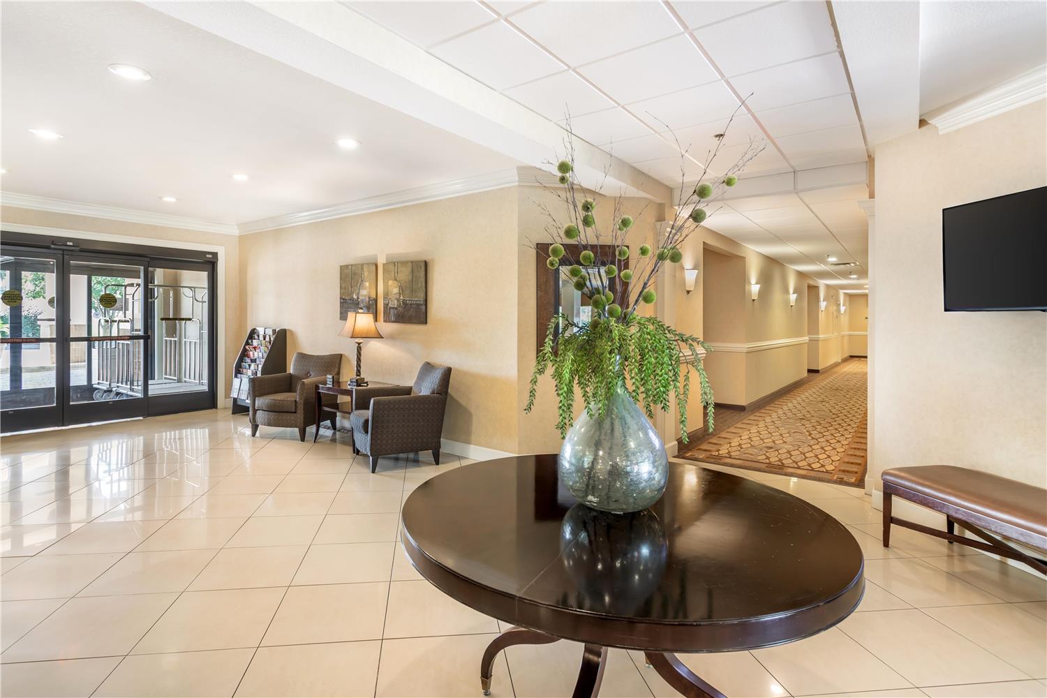 Best Western Plus Valdosta Hotel and Suites 23/41