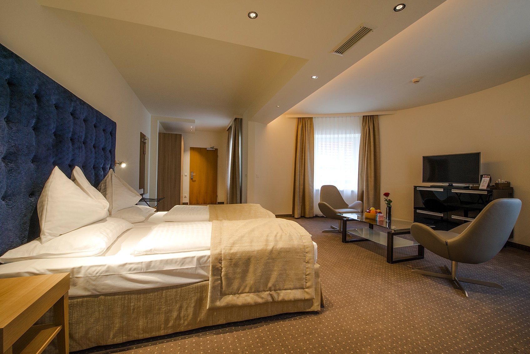 Hilight Suites Hotel 9/49