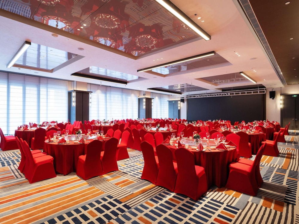 Novotel Zibo New Hongcheng 58/67
