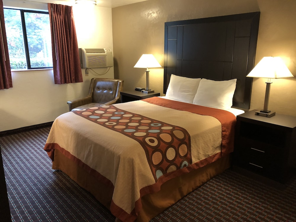 Super 8 By Wyndham Lacey Olympia Area 28/52