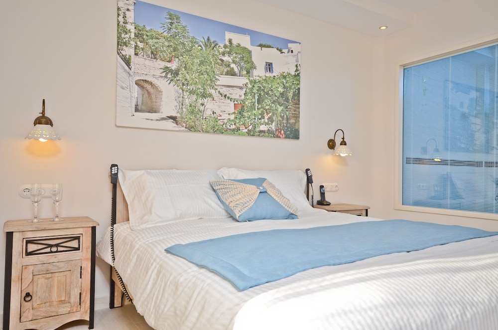 Naxos Island Hotel 23/74