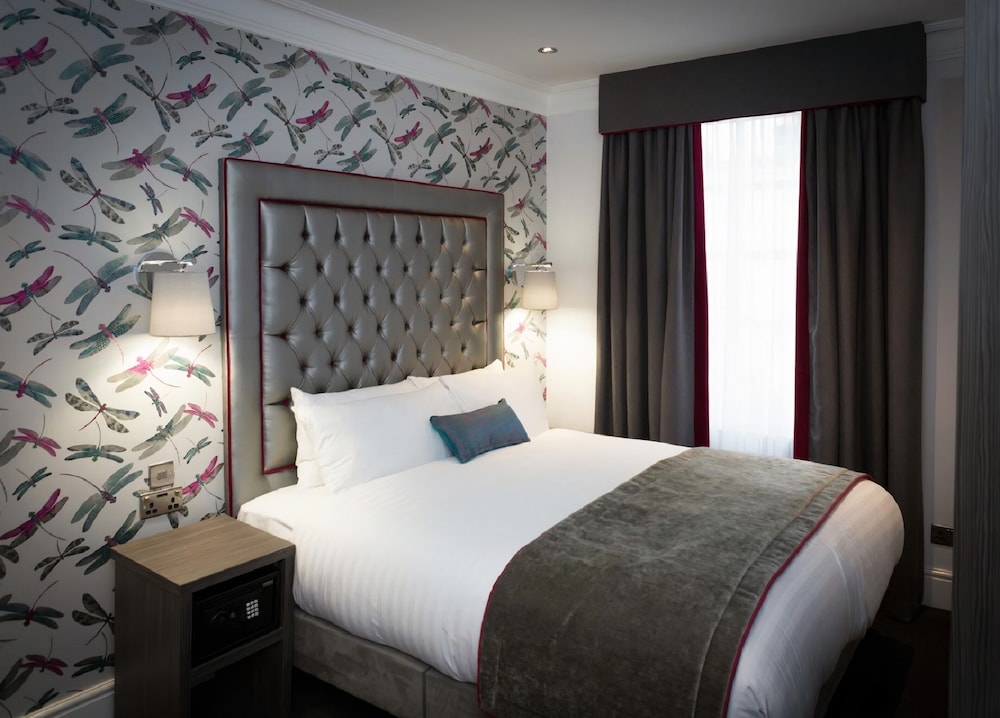 The Beverley Hotel 17/50