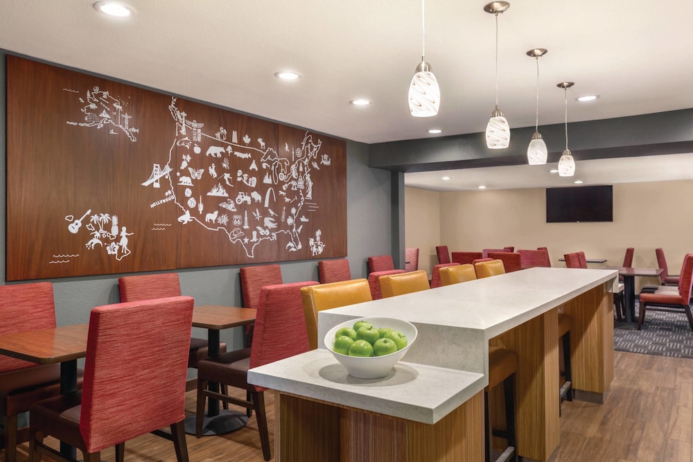 TownePlace Suites Denver West/Federal Center 37/42