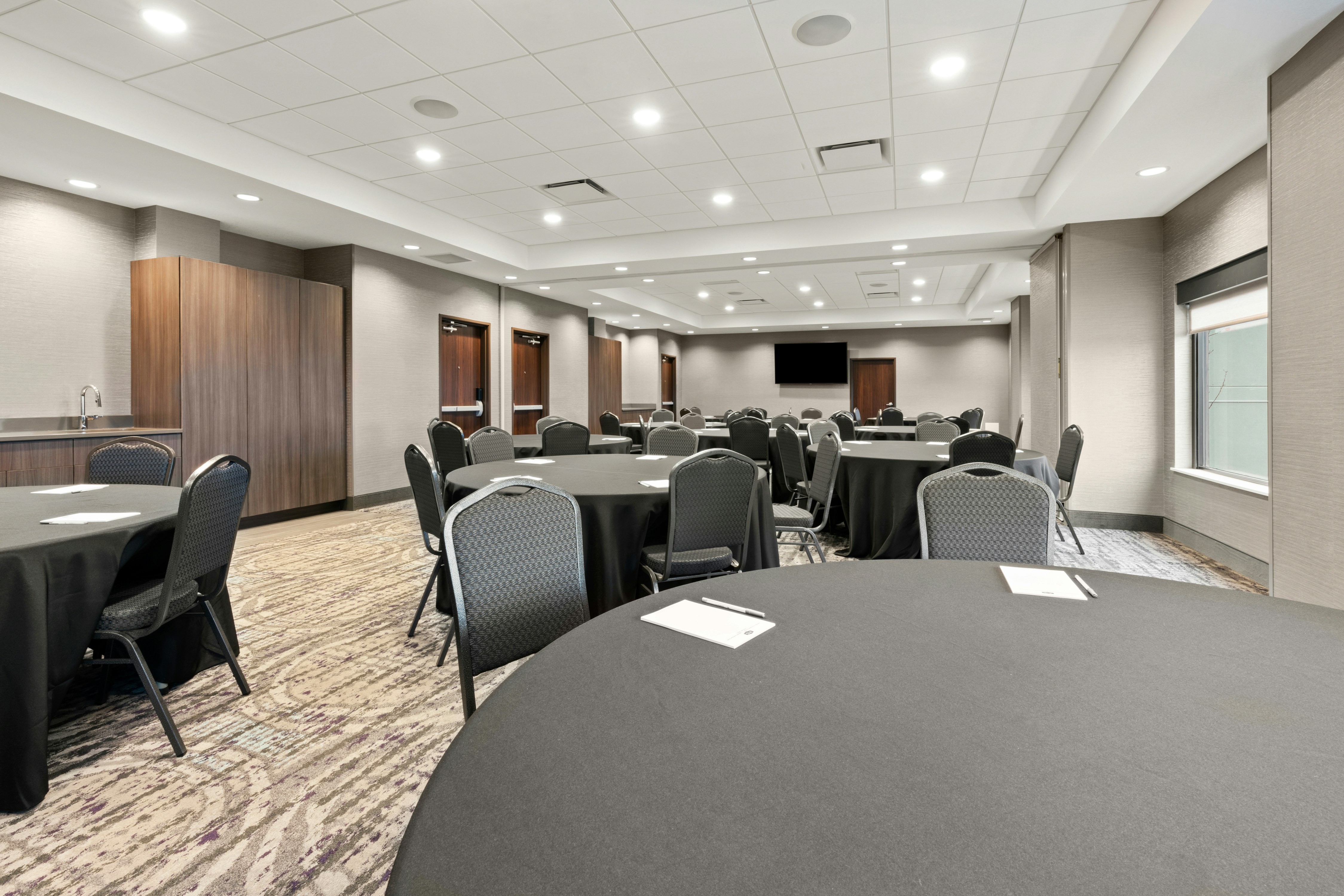 Hampton Inn & Suites Spokane Downtown-South 48/56
