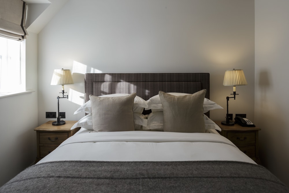 Hurley House Hotel 19/70