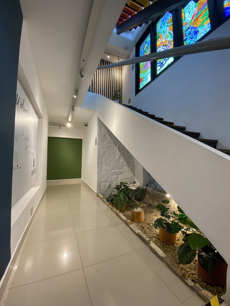 Ayenda 1224 Pixel House 39/53
