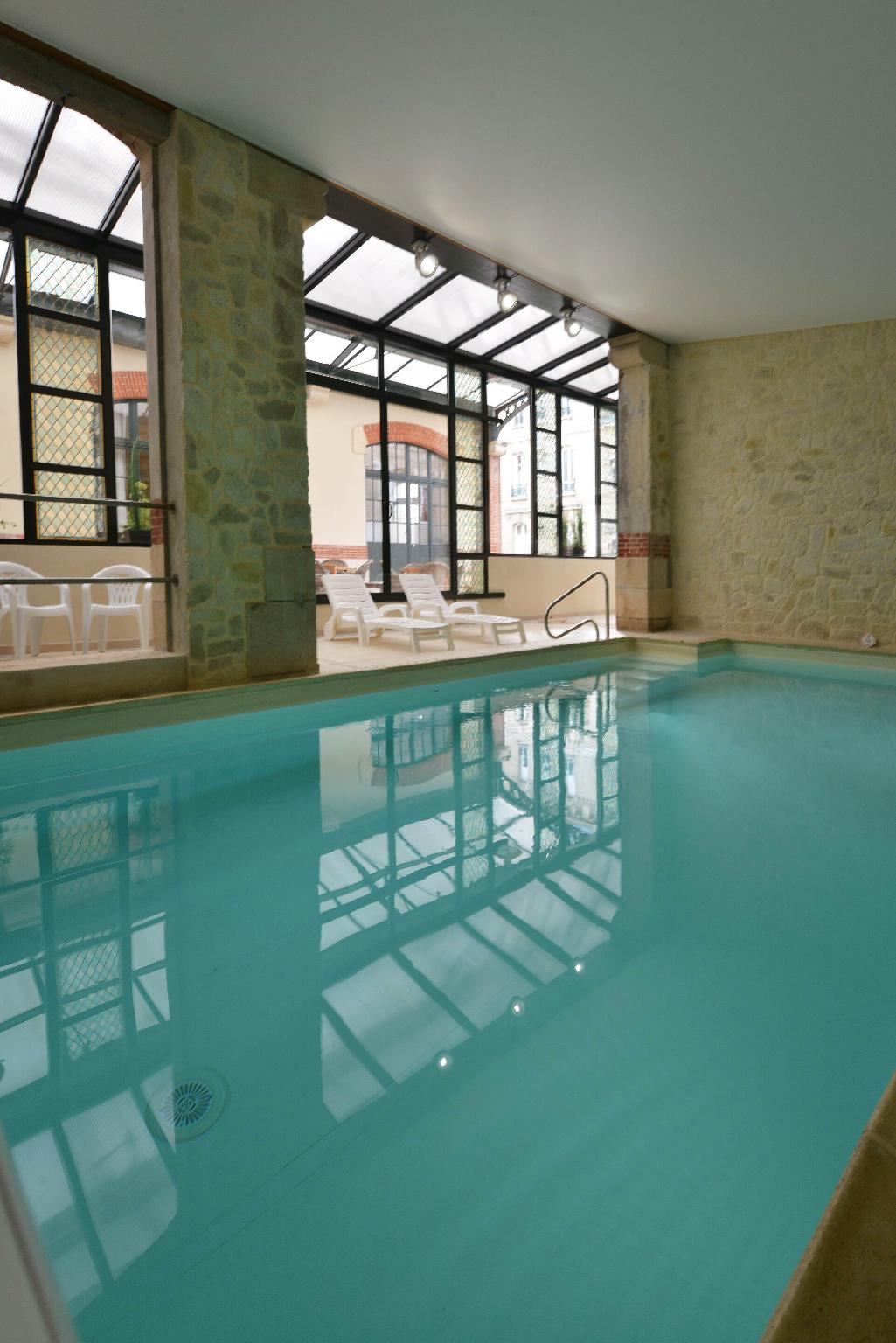 Hotel Castel Jeanson 11/23