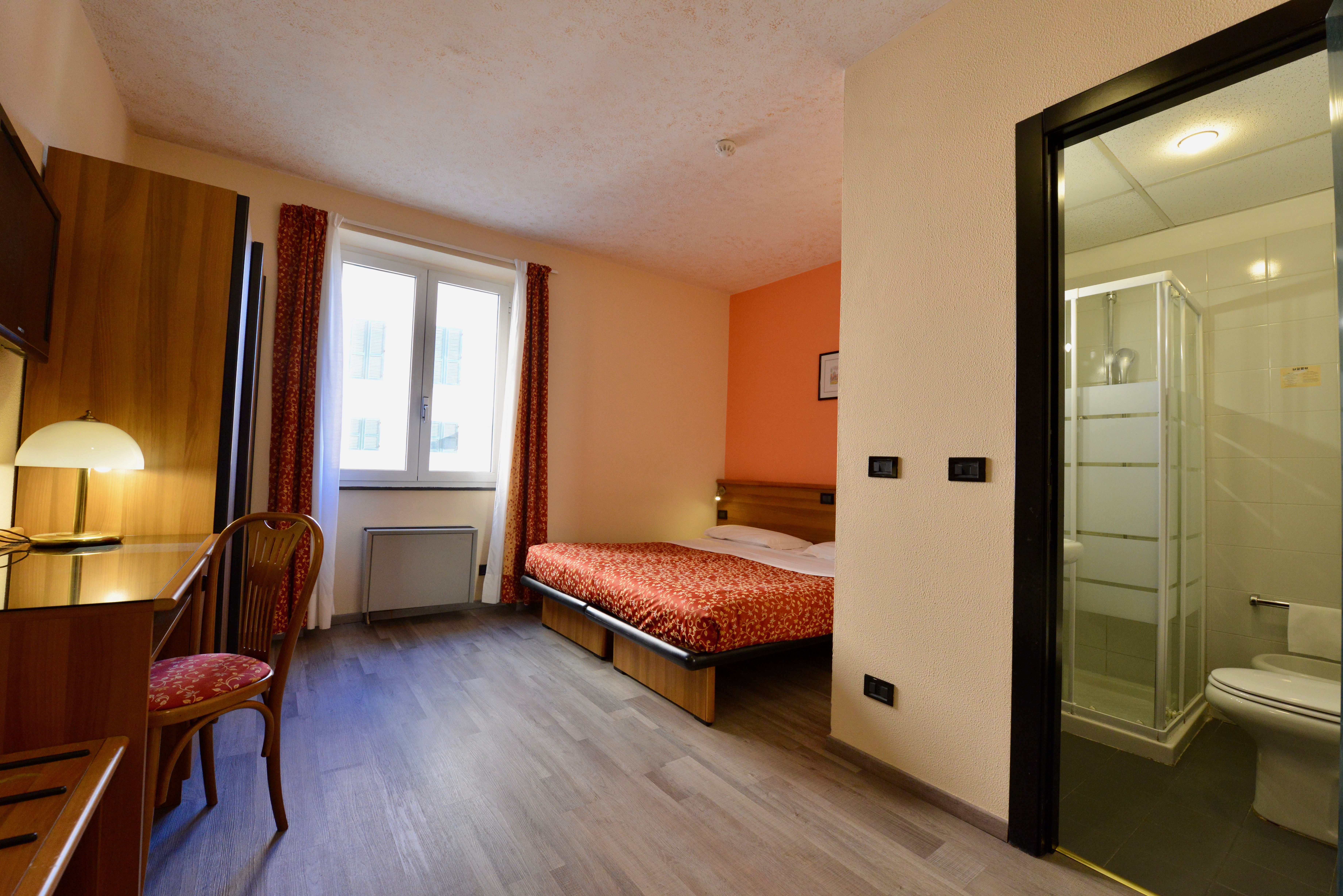 COMFORT HOTEL EUROPA 8/18