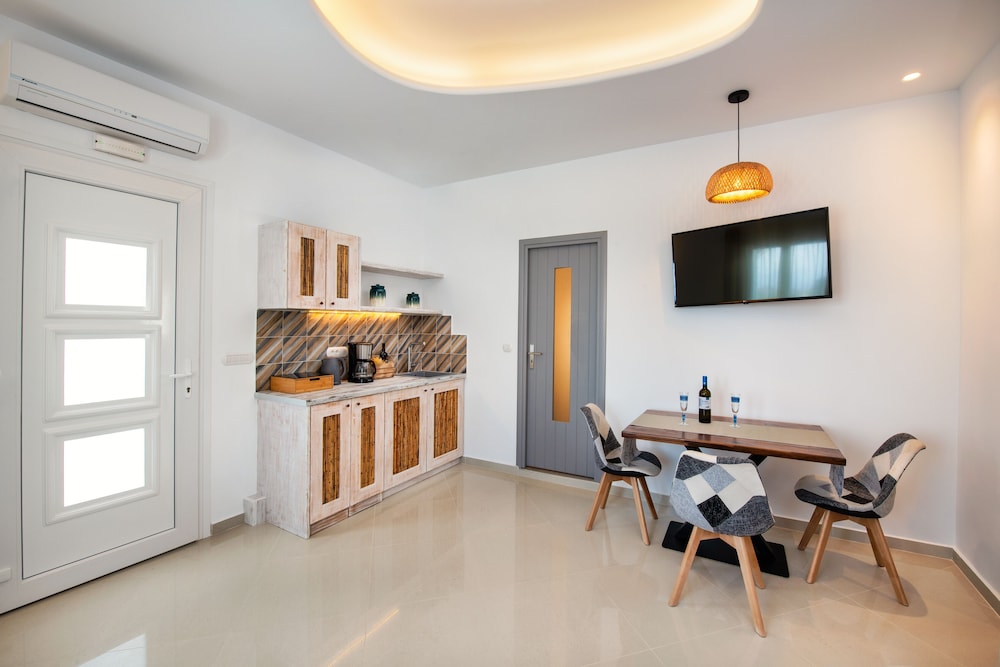 Abasa Suites Santorini 41/61