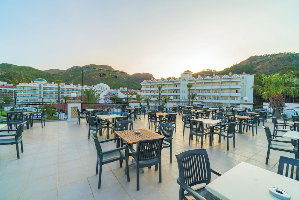 Pineta Club Hotel 38/50