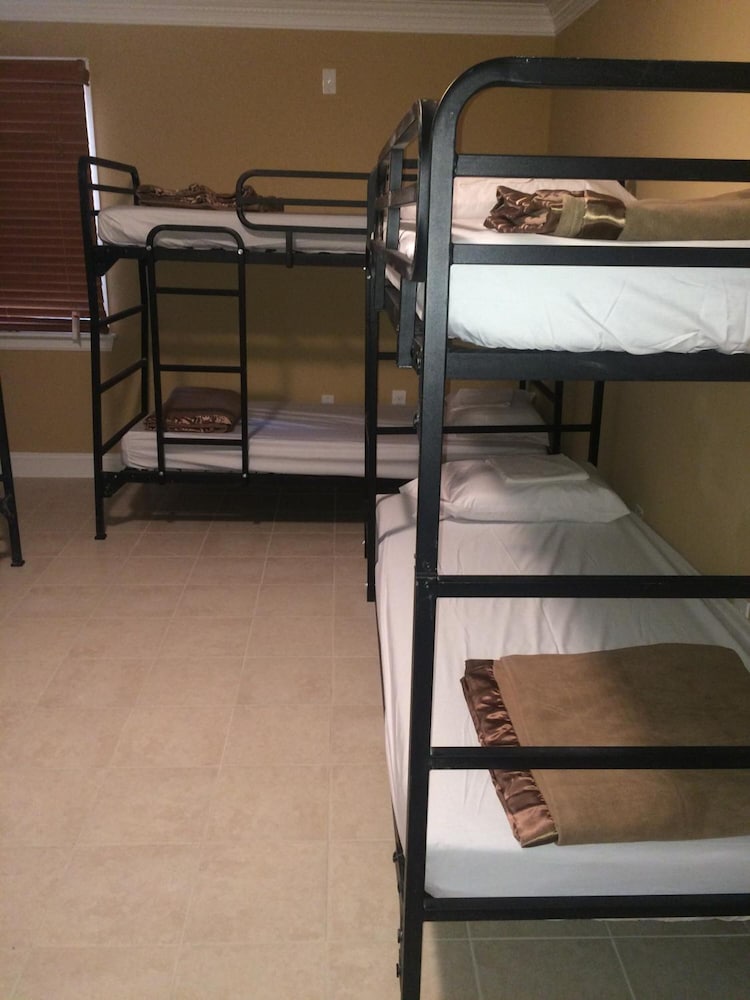 Dc International Hostel 8/28