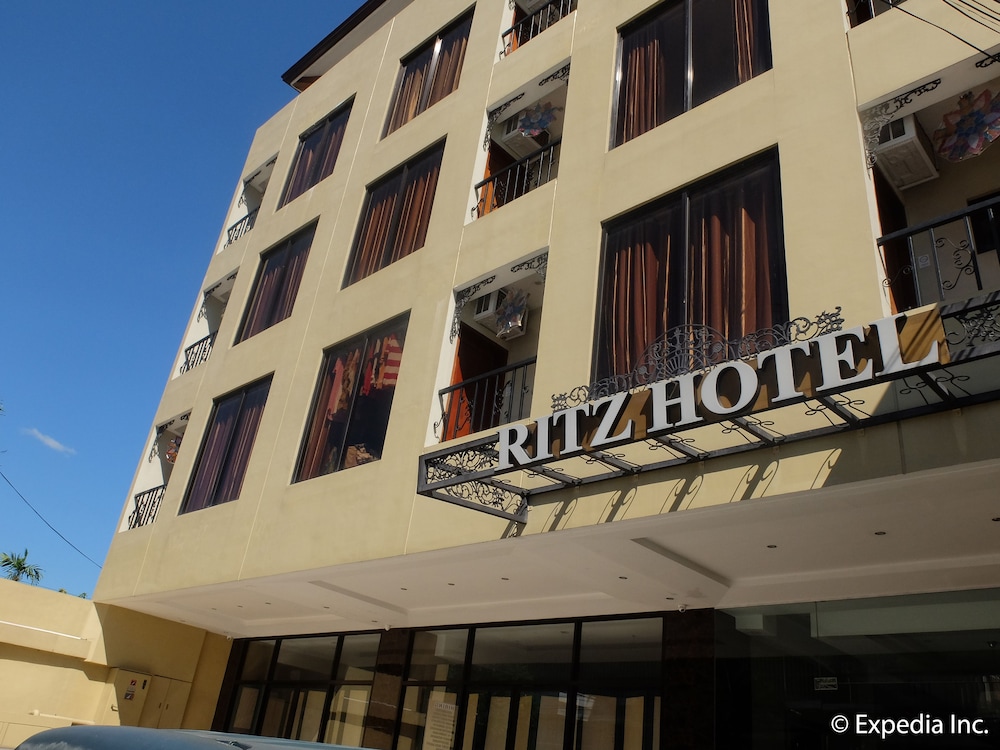Ritz Hotel 4/49