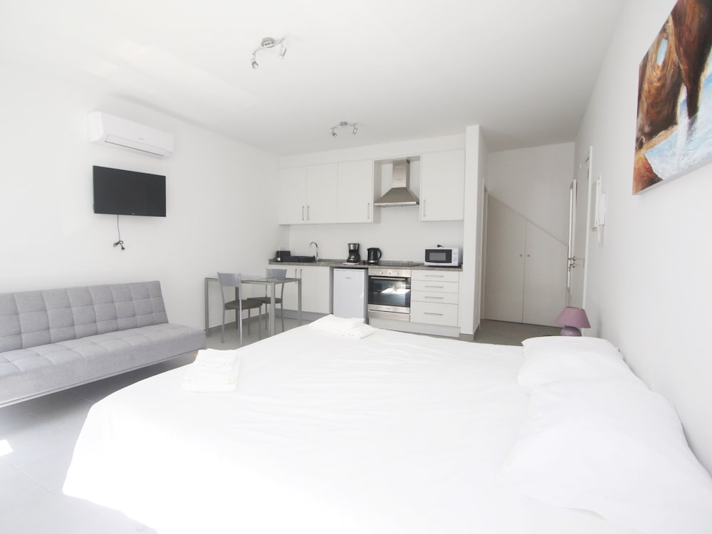 Guest House Lovely Swan 7/16