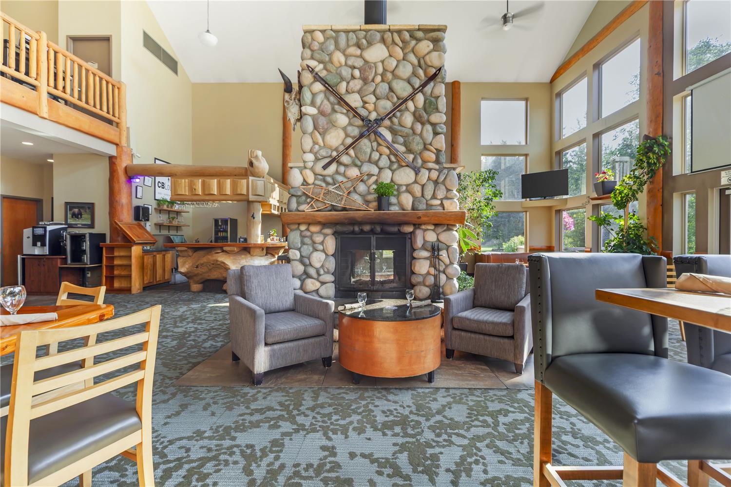 Best Western Plus Valemount Inn & Suites 40/65