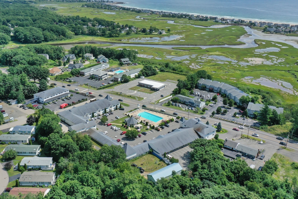 Ogunquit Hotel 45/50