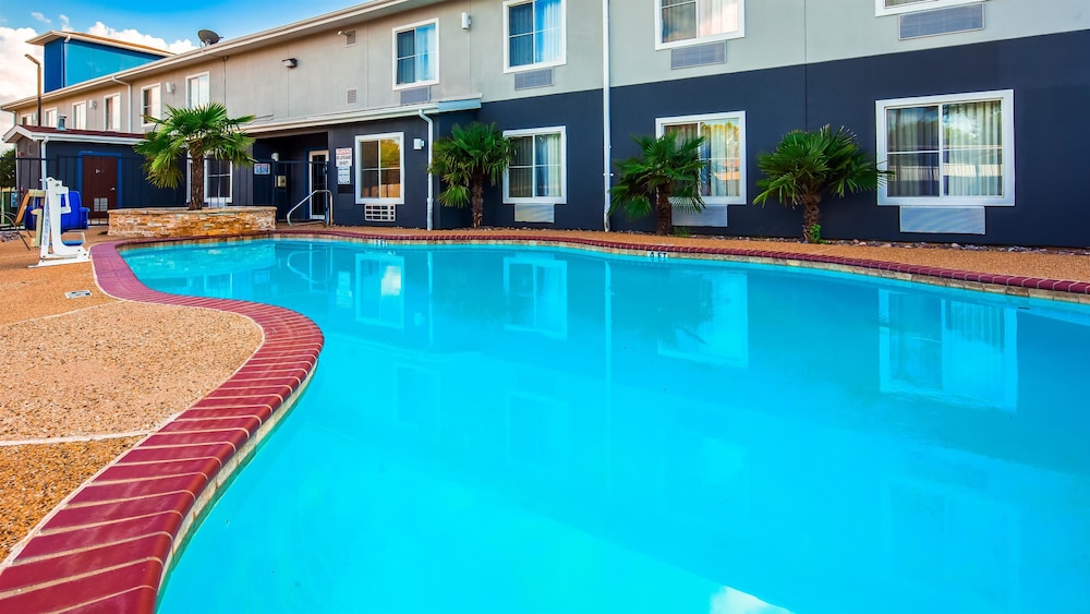 Best Western Executive Inn Seagoville 1/23