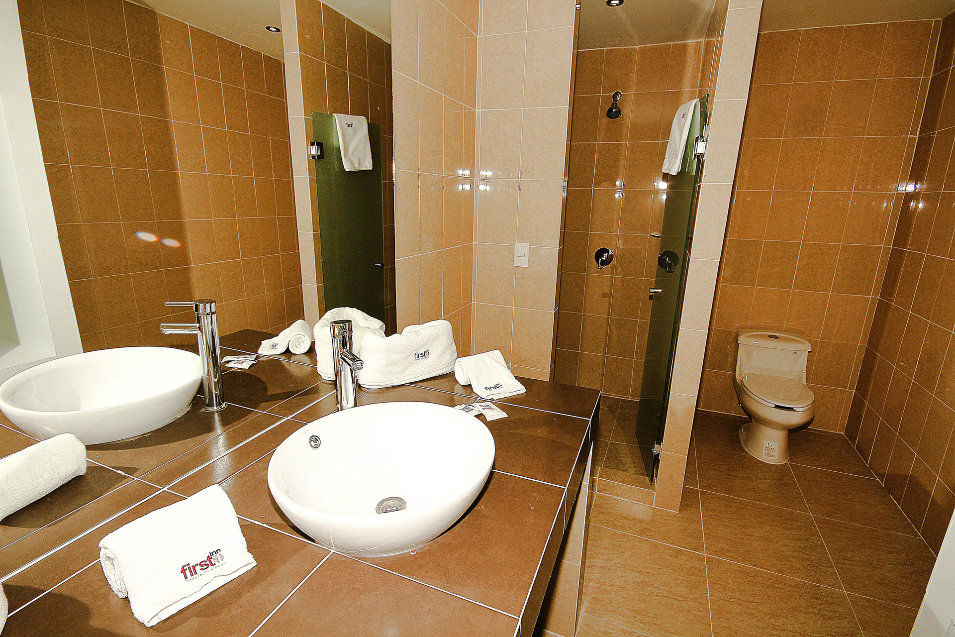 غرفة جونيور، First Inn Hotel and Business 5/7