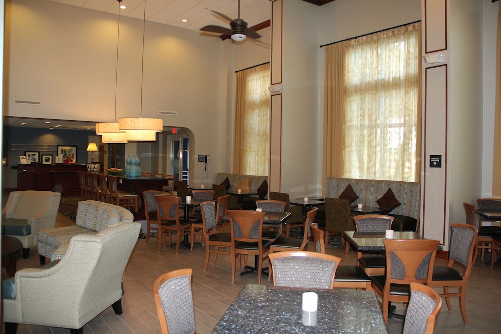 Hampton Inn & Suites Ft. Pierce 31/41