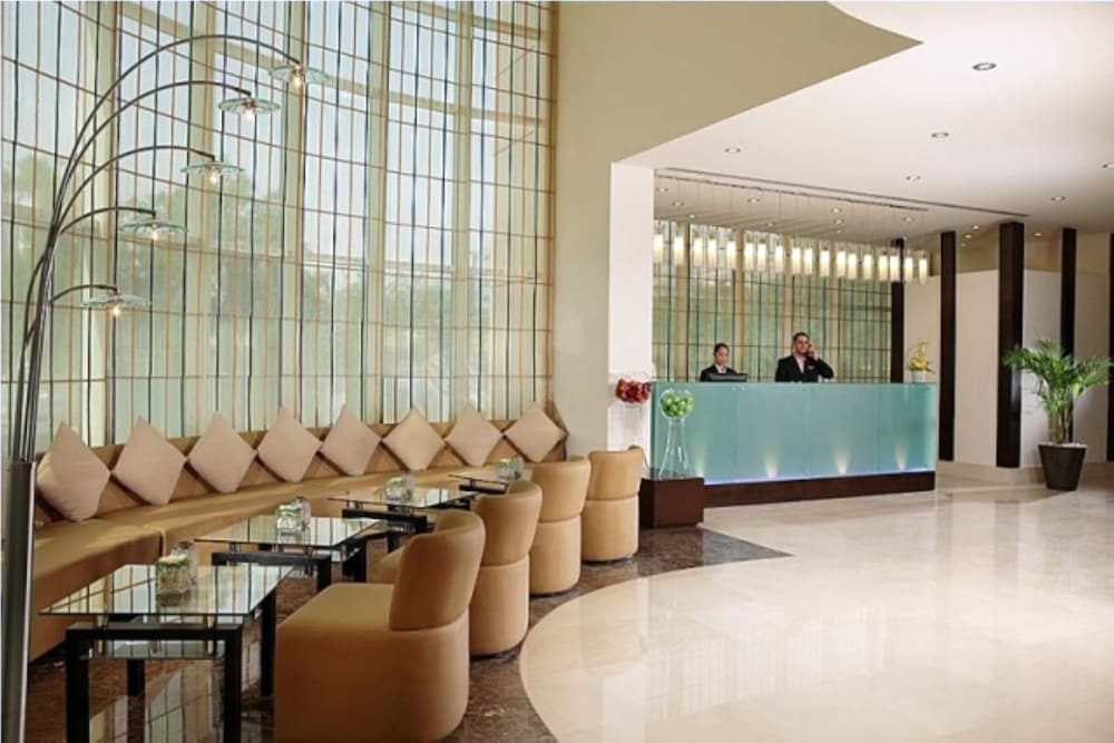 Safir Hotel Doha 3/33