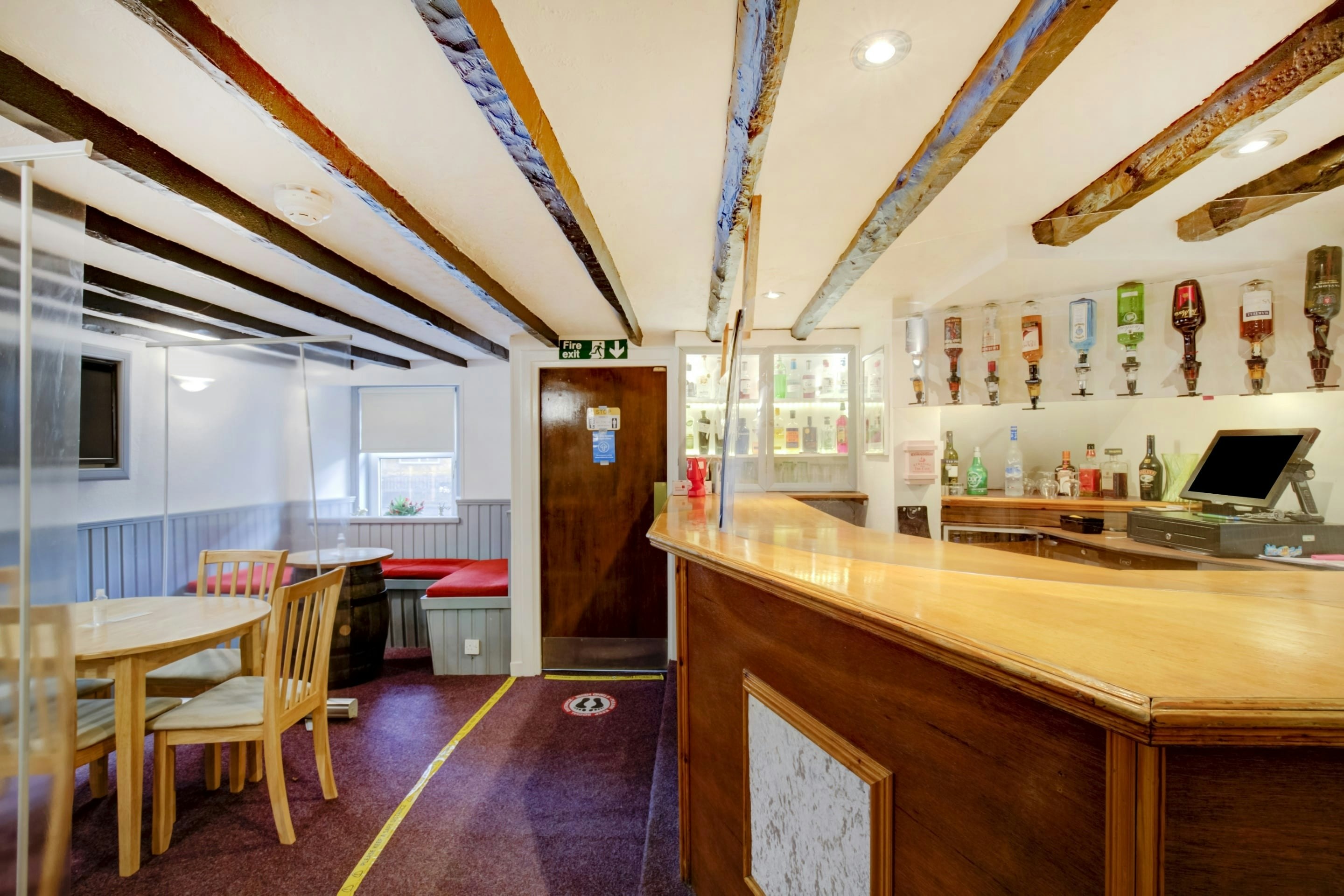 OYO Eastbank Hotel, Speyside Scotland 7/36