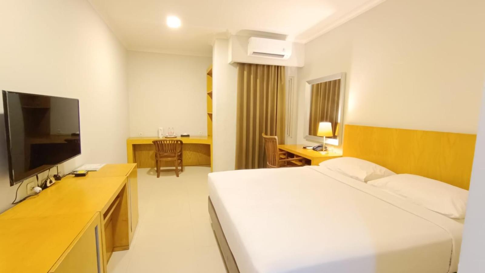 Wisata Hotel 6/30